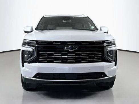 Used 2026 Chevrolet Suburban High Country w/ Sun And Tow Package AWD/4WD image 2