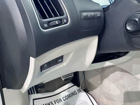 Used 2015 INFINITI Q50 Sport w/ Technology Package image 22