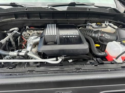 Certified 2025 GMC Sierra 1500 AT4 w/ AT4 Preferred Package AWD/4WD image 32
