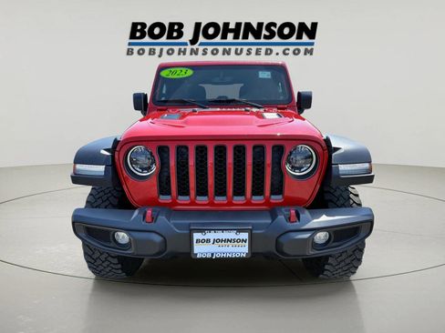 Used 2023 Jeep Gladiator Rubicon w/ LED Lighting Group AWD/4WD image 8