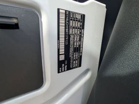 Used 2024 Mercedes-Benz eSprinter 170 Cargo image 32