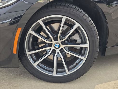 Used 2019 BMW 330i xDrive Sedan w/ Premium Package AWD/4WD image 8