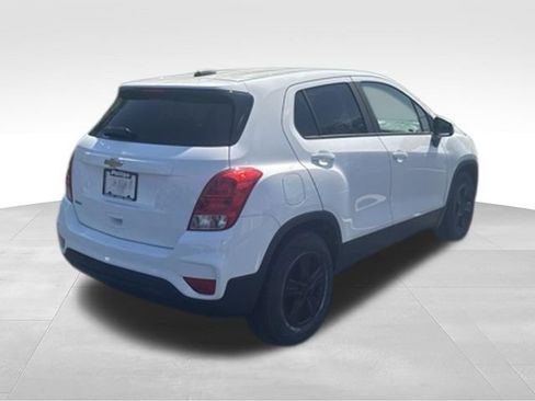 Used 2021 Chevrolet Trax LS w/ Tint and Cruise Package FWD image 2