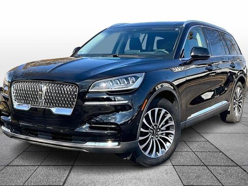 Certified 2022 Lincoln Aviator Reserve w/ Equipment Group 201A image 3