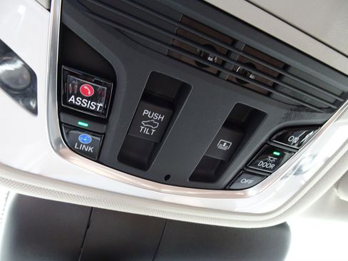 Used 2020 Acura RDX AWD w/ Technology Package image 28