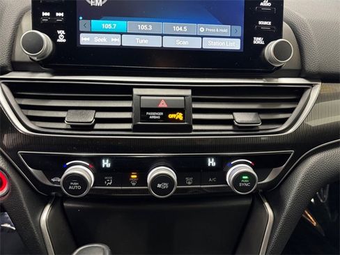 Used 2020 Honda Accord Sport image 3