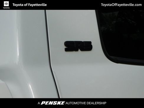 Used 2021 Toyota Tundra SR5 AWD/4WD image 3