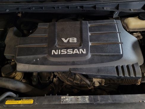 Used 2017 Nissan Titan Platinum Reserve RWD image 30