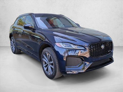 Certified 2025 Jaguar F-PACE R-Dynamic S image 4