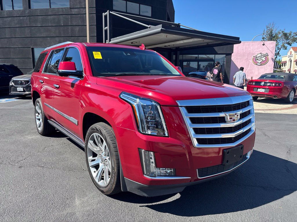 Used 2015 Cadillac Escalade Premium AWD/4WD image 2