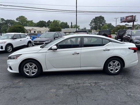 Used 2022 Nissan Altima 2.5 S image 12
