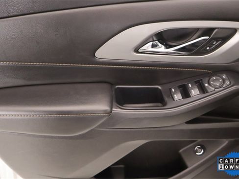 Used 2021 Chevrolet Traverse RS image 16