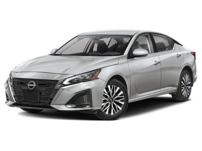 Used 2024 Nissan Altima 2.5 SV