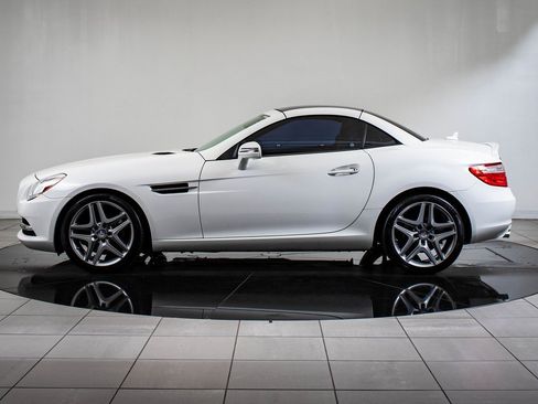 Used 2015 Mercedes-Benz SLK 250 image 6