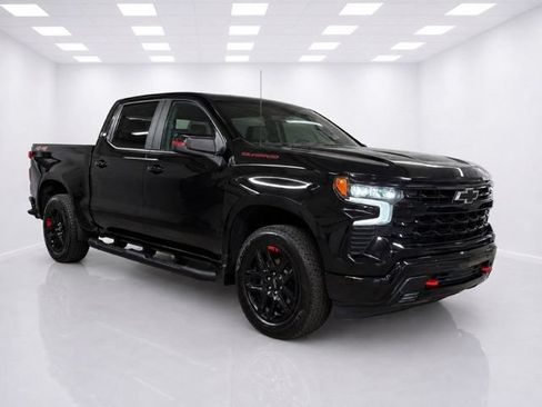 Used 2026 Chevrolet Silverado 1500 RST w/ Redline Edition AWD/4WD image 4