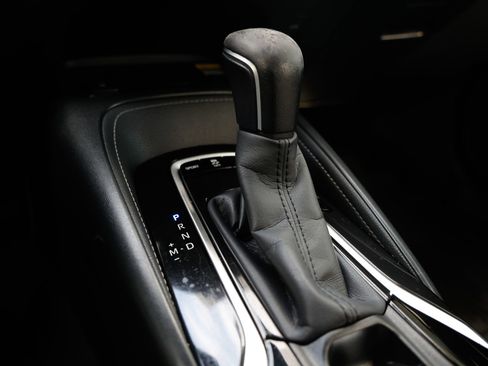 Used 2019 Toyota Corolla XSE image 39