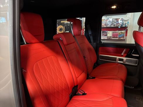 Used 2025 Mercedes-Benz G 550 image 25