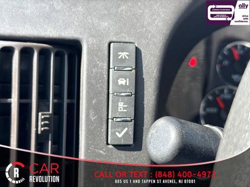 Used 2020 Chevrolet Express 3500 LS image 24