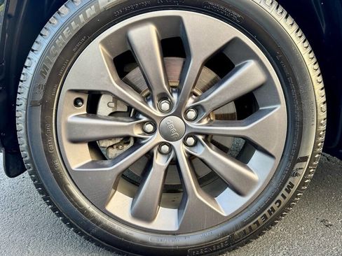 Used 2019 Jeep Cherokee High Altitude image 12