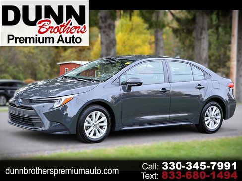 Used 2024 Toyota Corolla LE w/ LE Convenience Package image 1