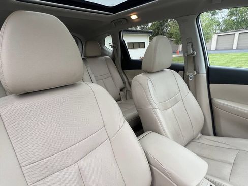 Used 2015 Nissan Rogue SL w/ SL Premium Package image 26