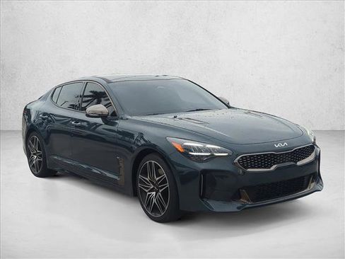 Used 2022 Kia Stinger GT1 image 3