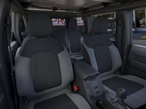 New 2025 Ford Bronco 4-Door AWD/4WD image 11
