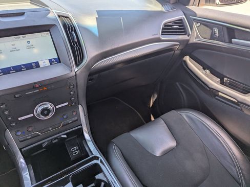 Used 2020 Ford Edge ST w/ Equipment Group 401A AWD/4WD image 18