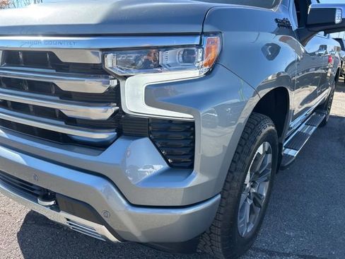 New 2026 Chevrolet Silverado 1500 High Country w/ LPO, Dark Essentials Package image 9