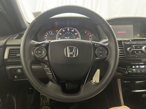 Used 2017 Honda Accord Sport Special Edition image 14