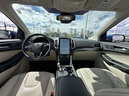 Used 2024 Ford Edge Titanium w/ Equipment Group 301A AWD/4WD image 13