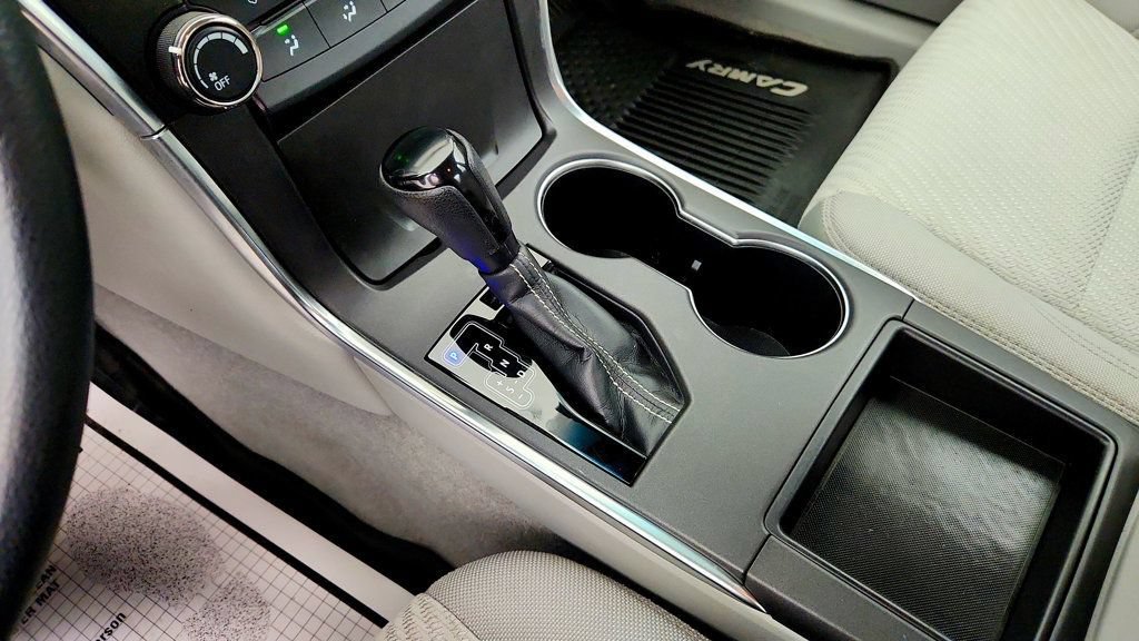 Used 2016 Toyota Camry LE w/ Protection Package (Q2) FWD image 16