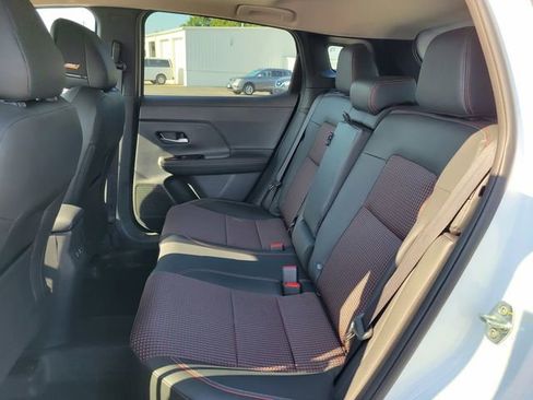 New 2025 Nissan Kicks SR w/ SR Premium Package image 17