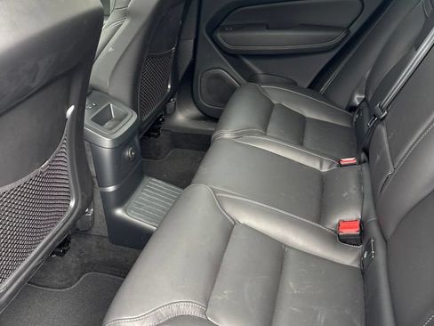 Used 2023 Volvo XC60 T8 Ultimate w/ Climate Package AWD/4WD image 19