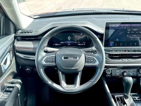 Used 2022 Jeep Compass Trailhawk w/ Trailhawk Elite Group image 12