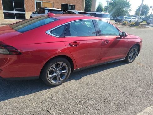 Used 2023 Honda Accord EX image 3
