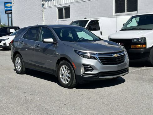 Used 2024 Chevrolet Equinox LT w/ LPO, Floor Liner Package image 1