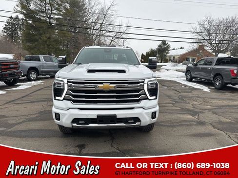 Used 2024 Chevrolet Silverado 2500 High Country w/ Technology Package image 8
