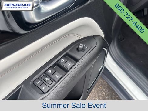 Used 2022 Jeep Compass Limited w/ Sun and Sound Group AWD/4WD image 12