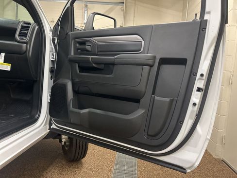 New 2026 RAM 5500 Tradesman AWD/4WD image 10