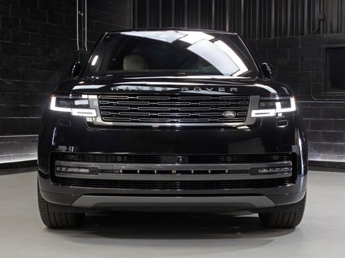 Used 2023 Land Rover Range Rover SE image 5