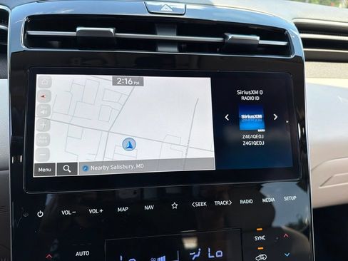 Certified 2024 Hyundai Tucson SEL w/ Convenience Package FWD image 15