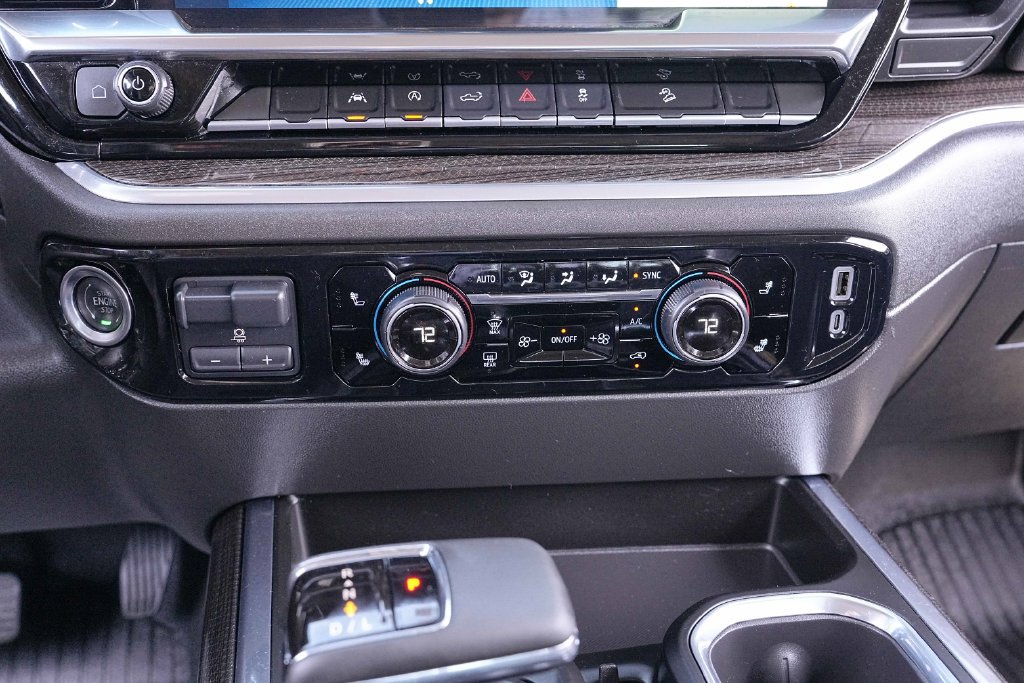 Used 2025 Chevrolet Silverado 1500 LT Trail Boss w/ Convenience Package II AWD/4WD image 32