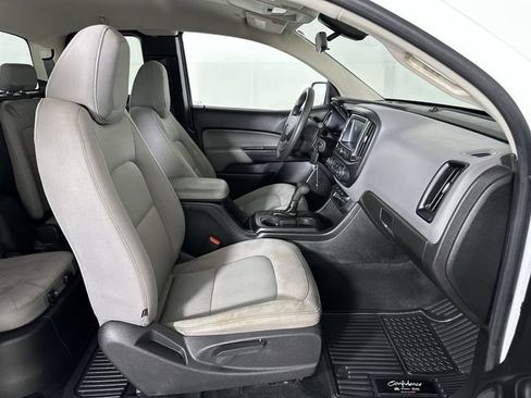 Used 2018 Chevrolet Colorado W/T w/ WT Convenience Package RWD image 29