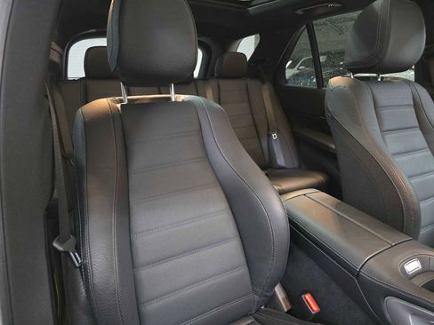 Used 2024 Mercedes-Benz GLE 350 4MATIC image 11