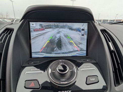 Used 2017 Ford Escape Titanium image 27