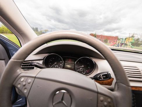 Used 2007 Mercedes-Benz R 350 4MATIC image 20