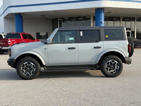 New 2026 Ford Bronco Outer Banks image 2