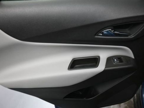 Used 2024 Chevrolet Equinox LS w/ LS Convenience Package image 19