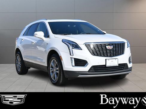 Used 2023 Cadillac XT5 Premium Luxury image 3